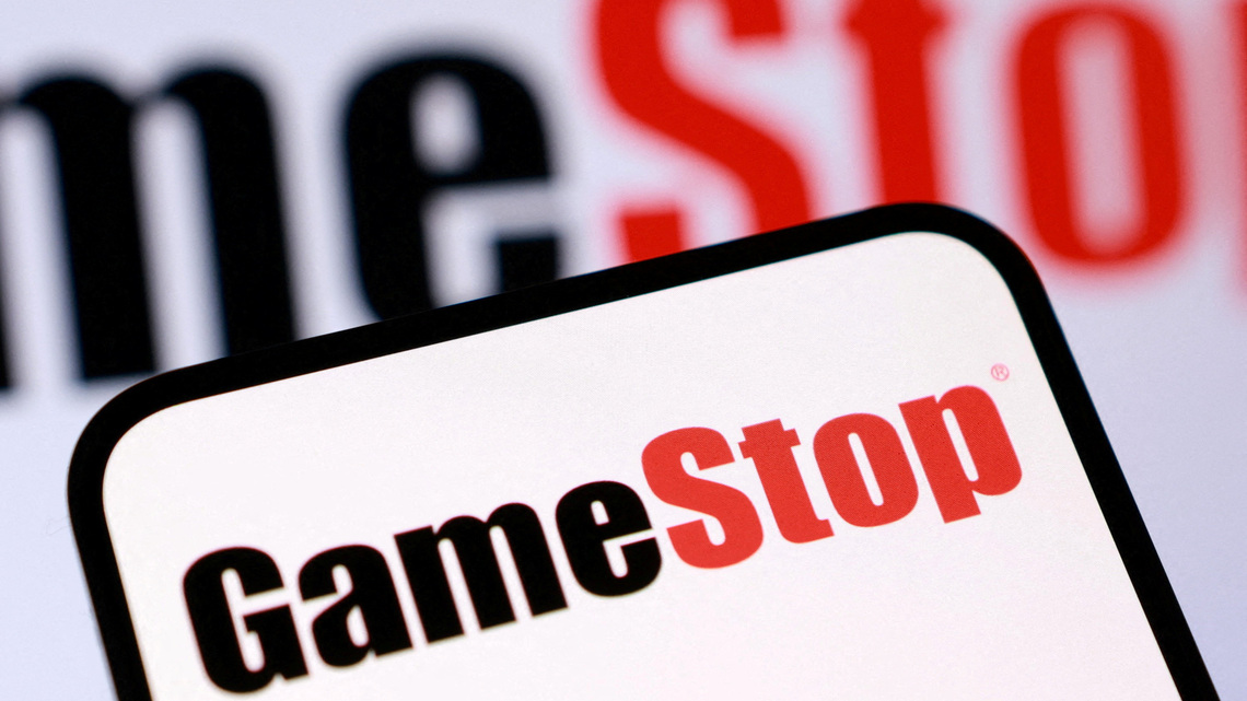 GameStop expects lower quarterly sales on store closures, France exit 