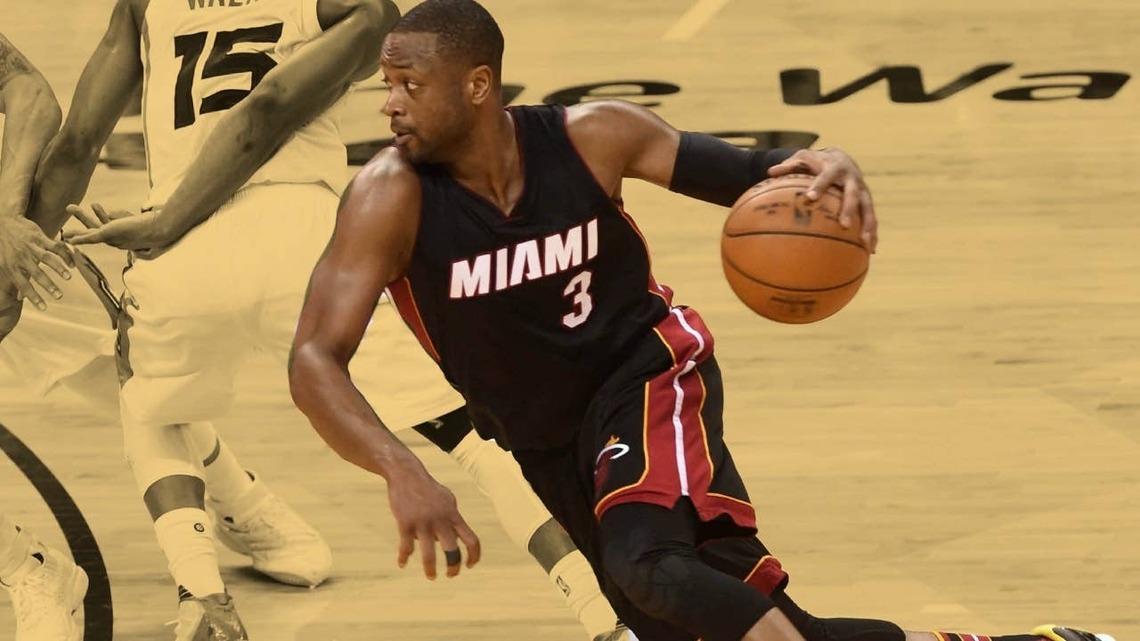 "I'm not the one you should talk to" - Dwyane Wade looked back on his rivalry with the infamous "Purple Shirt Guy" in Charlotte 