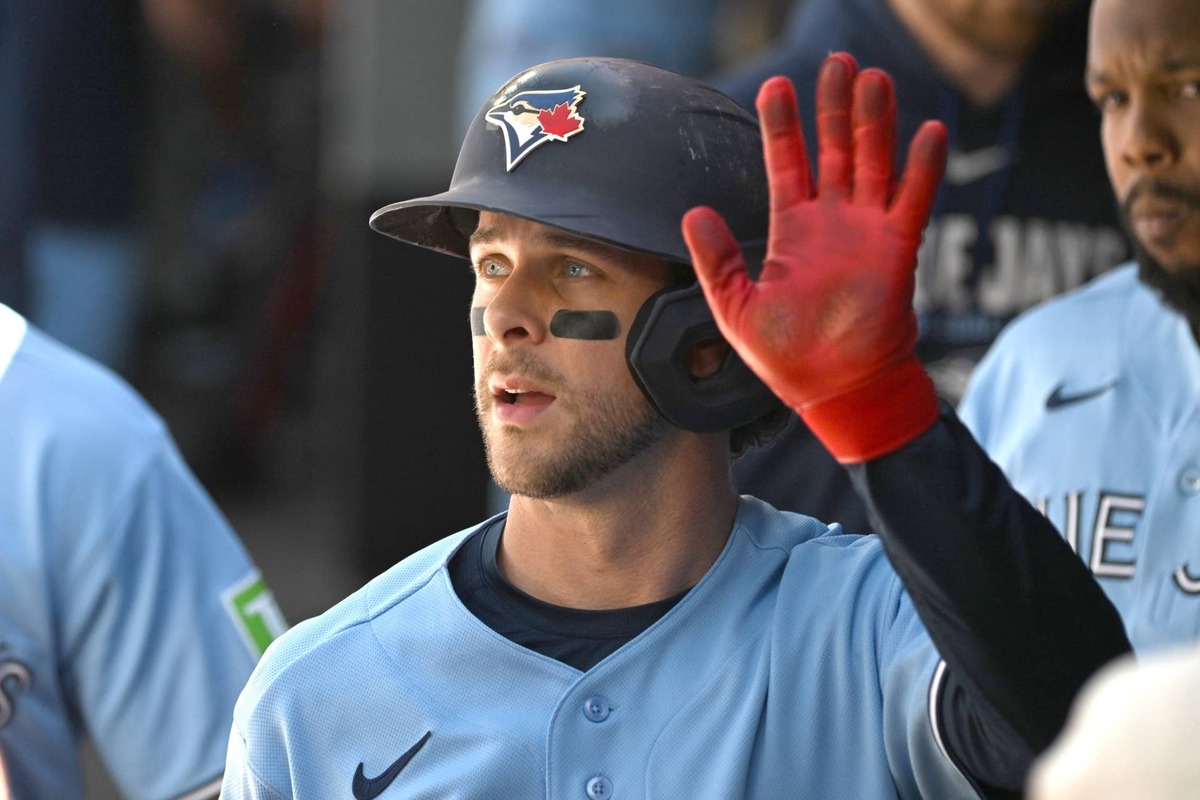 Toronto Blue Jays second baseman Ernie Clement (22) © Dan Hamilton-Imagn Images