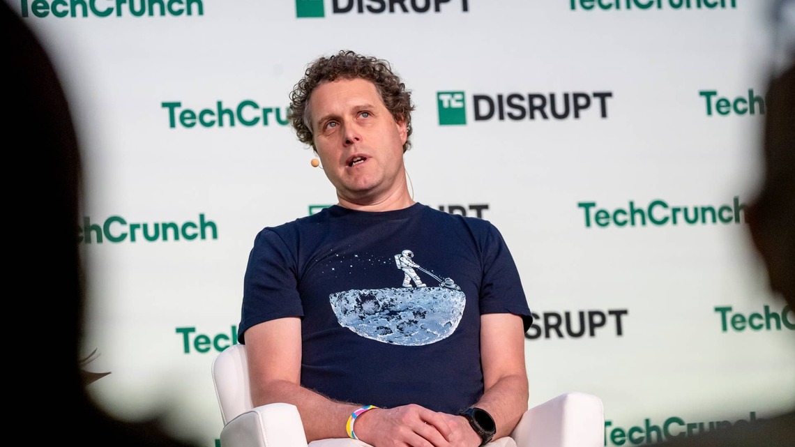 Rocket Lab stock moves on solar cell announcement 