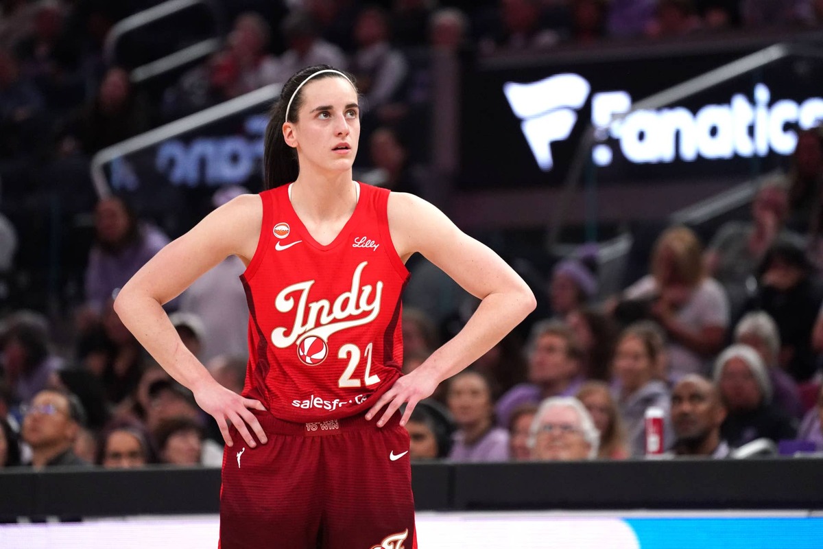  May 28, 2026; San Francisco, California, USA; Indiana Fever guard Caitlin Clark (22) waits for play to resume against the Golden State Valkyries in the third quarter at Chase Center. Mandatory Credit: David Gonzales-Imagn Images 