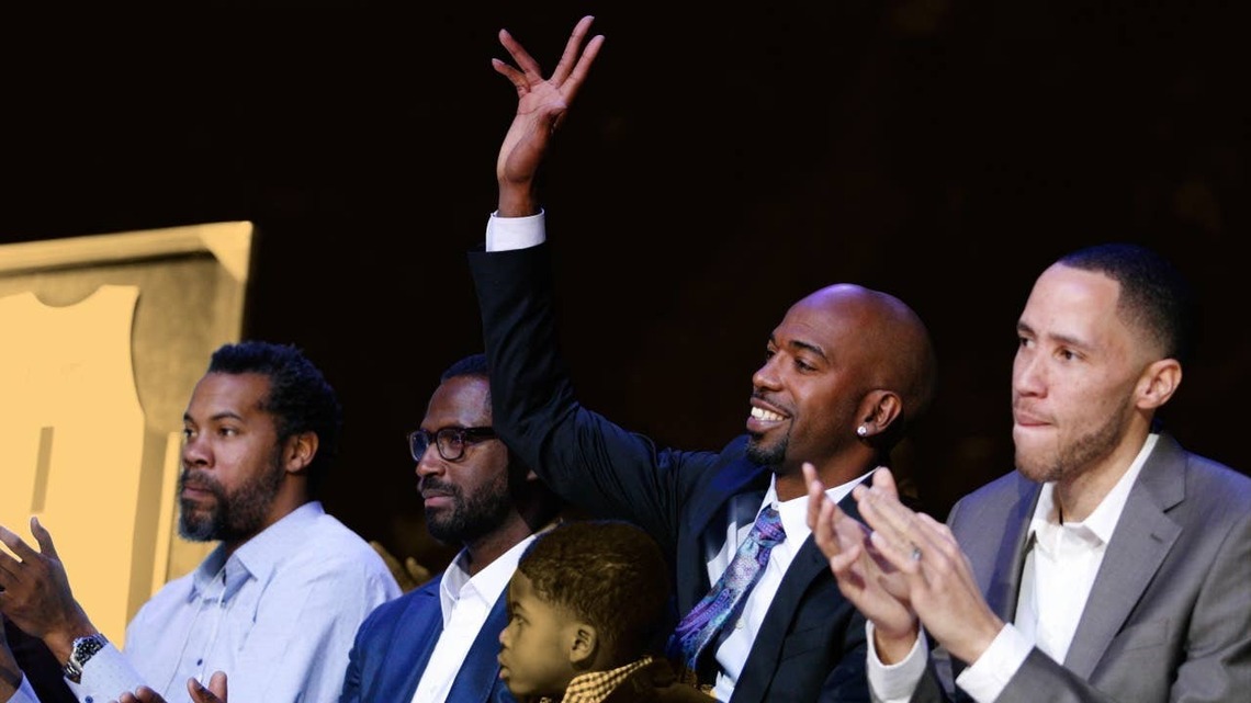 "All 10 guys could start elsewhere" - Tim Hardaway explains why the 2004 Detroit Pistons remain as one of the best teams in NBA history 