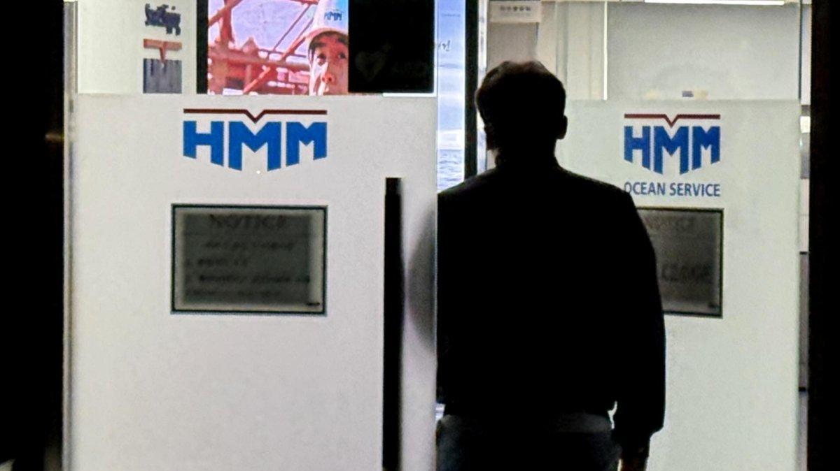 South Korea's presidential office said Tuesday it would take several days to determine the cause of an explosion and fire aboard a carrier operated by South Korea's HMM Co. in the Strait of Hormuz. In this photo, taken Tuesday, an employee enters an HMM office in Busan. Photo by Yonhap