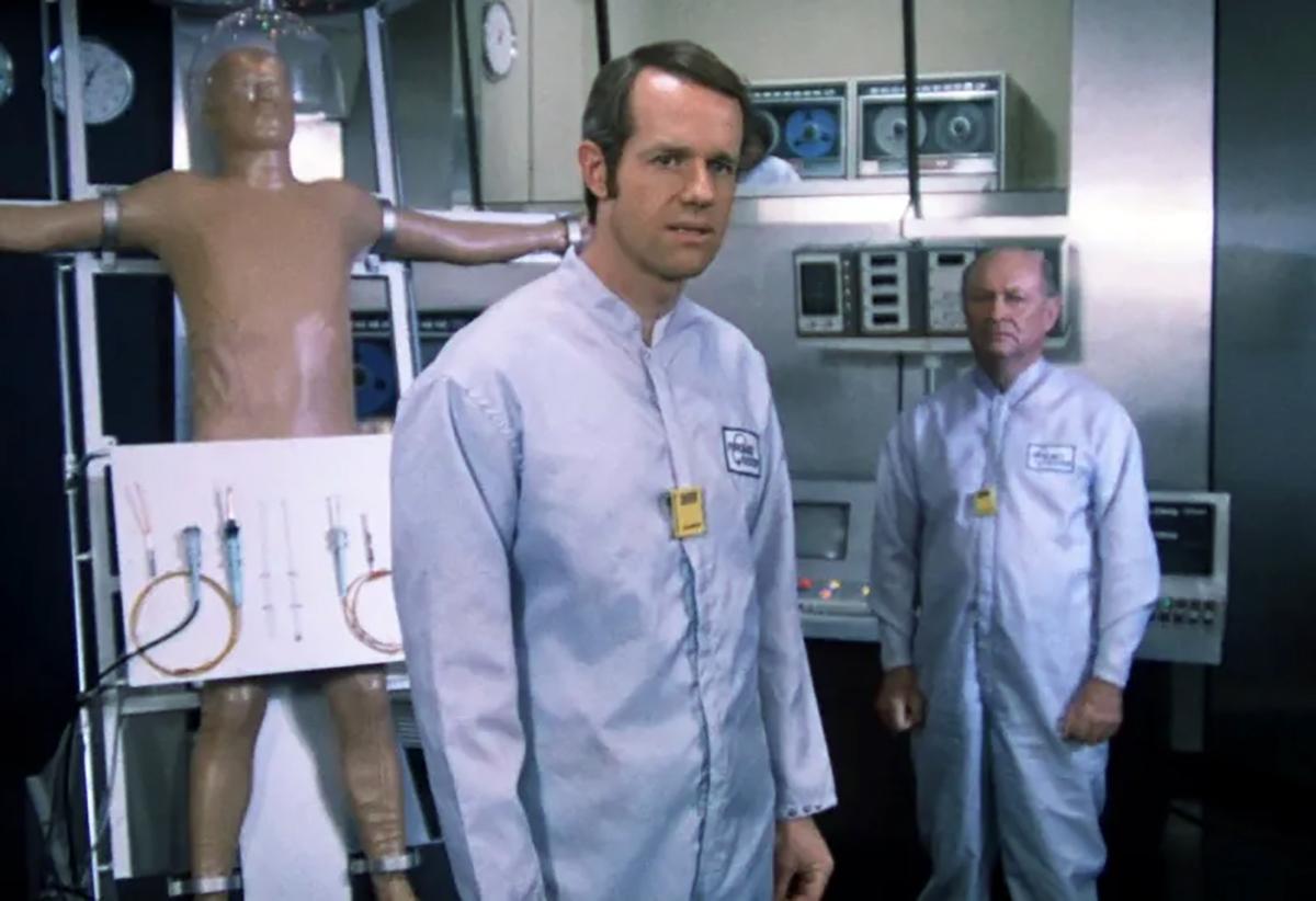 Mike Farrell as Jerry Robinson in The Questor Tapes©NBCUniversal