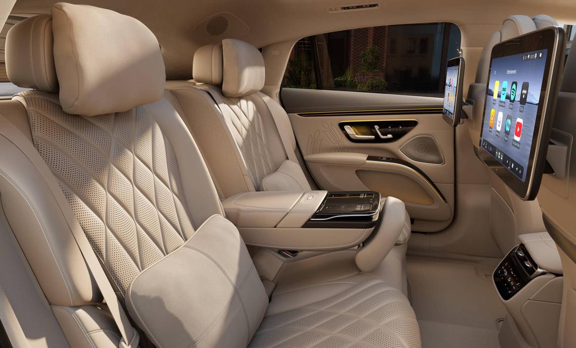  2027 Mercedes-Benz EQS 