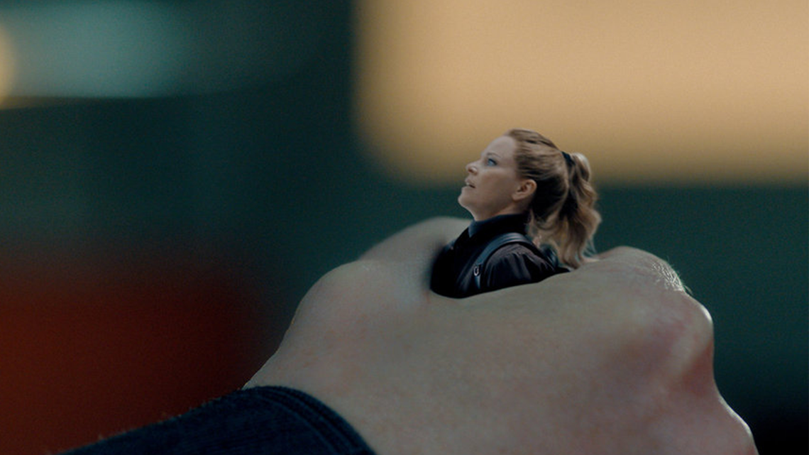 Elizabeth Banks and Matthew Macfadyen Are Shrinking the Patriarchy 