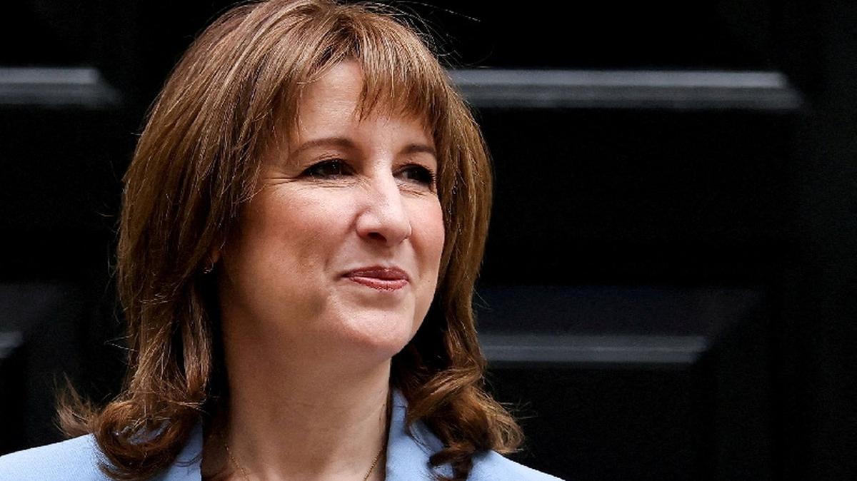 FILE PHOTO: British Chancellor of the Exchequer Rachel Reeves poses outside 11 Downing Street ahead of presenting the Spring Forecast to Parliament, in London, Britain, March 3, 2026. REUTERS/Toby Melville//File Photo
