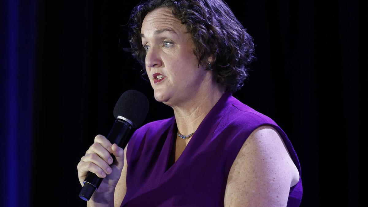 Former Congressmember Katie Porter speaks at the NUHW Governor Candidate Forum at the Hyatt Regency Los Angeles International Airport on Sunday, Sept. 28, 2025 in Los Angeles, CA. (Carlin Stiehl/Los Angeles Times/TNS)