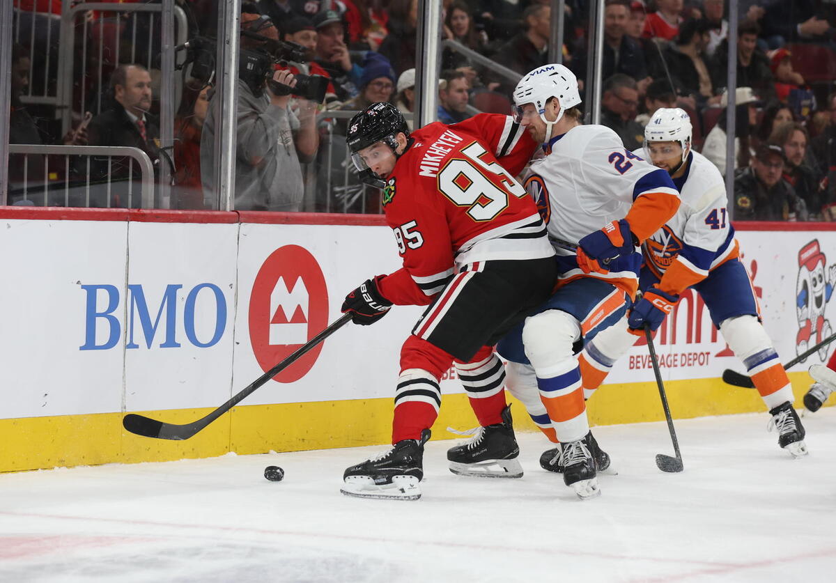  Blackhawks Can Afford To Give Ilya Mikheyev Money, But Not Term 