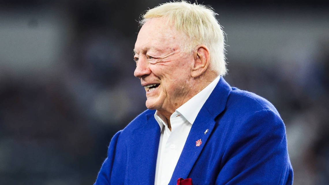 Jerry Jones Believes The Cowboys Need To Be A Run-First Team