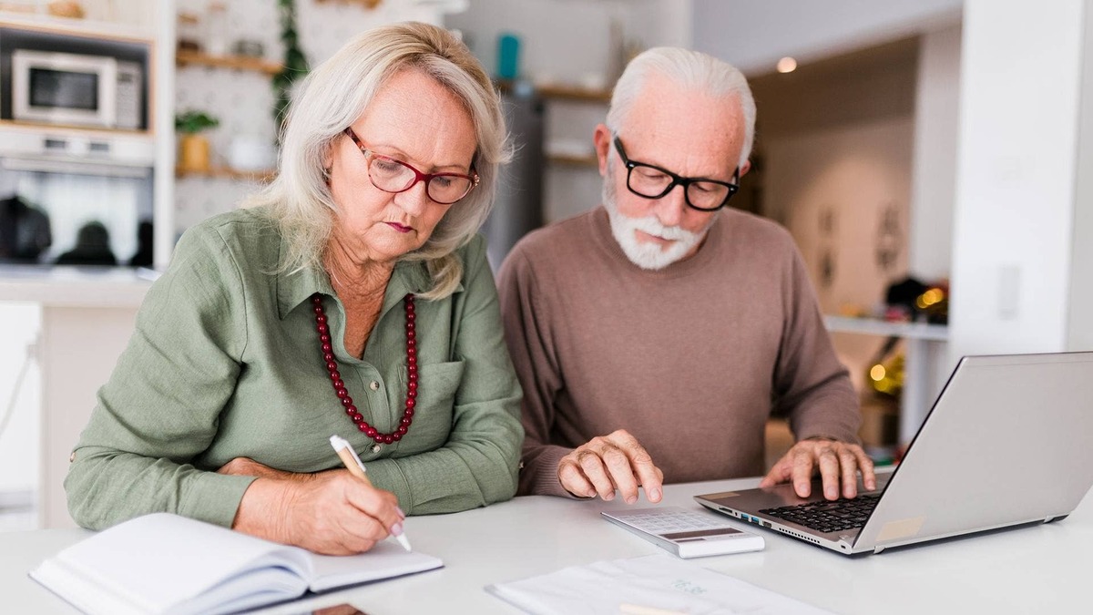  Fidelity identifies PBGC, EBSA databases, state records, and employers as free tools to find lost 401(k) accounts. 