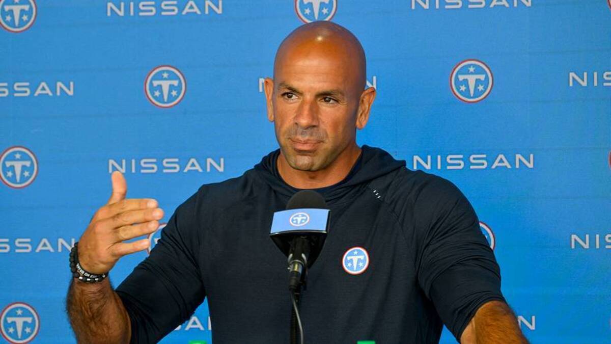  Jun 16, 2026; Nashville, TN, USA; Tennessee Titans head coach Robert Saleh talks with the media during day 1 of mini-camp at Vanderbilt Health Football Center. Mandatory Credit: Steve Roberts-Imagn Images | IMAGN IMAGES via Reuters Connect 