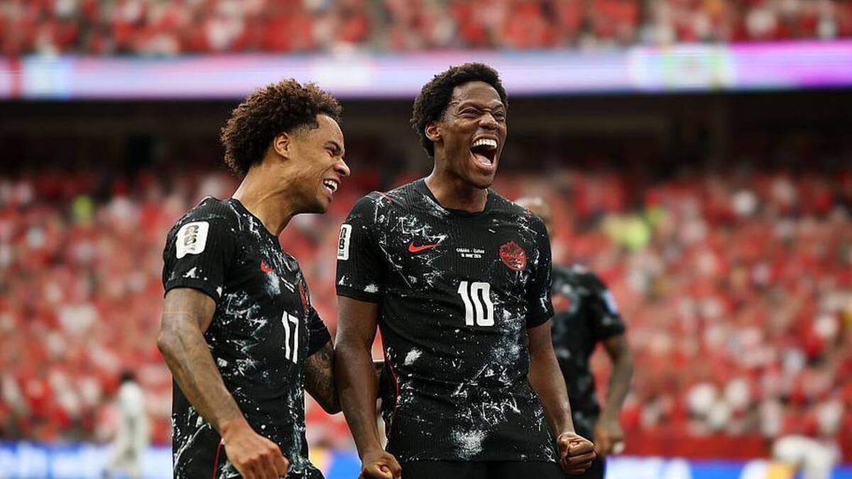  Tajon Buchanan (left) and Jonathan David put on a show. | Jared C. Tilton/FIFA/Getty Images 