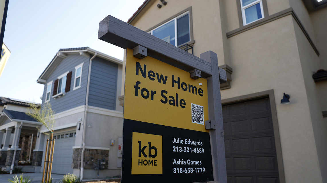 Pending home sales plunged in September to record low