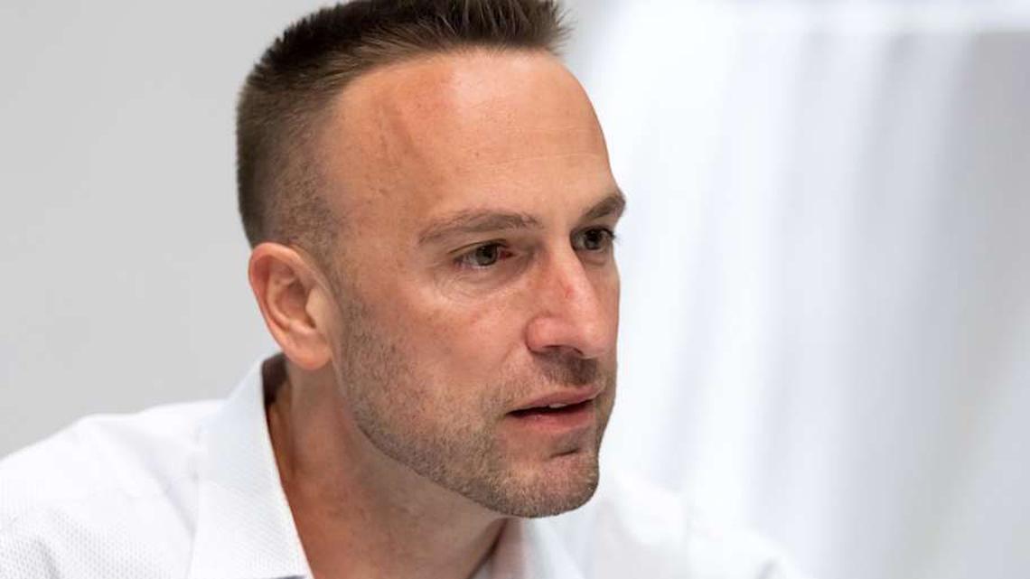  Mar 31, 2026; Phoenix, AZ, USA; Miami Dolphins head coach Jeff Hafley during the 2026 NFL Annual League Meeting at the Arizona Biltmore. Mandatory Credit: Mark J. Rebilas-Imagn Images | Mark J. Rebilas-Imagn Images 