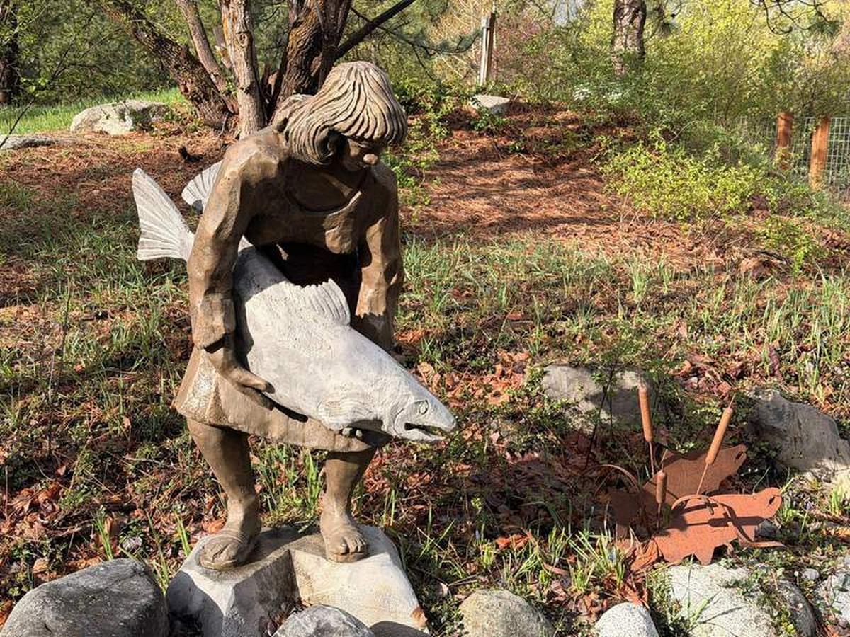  Explore the Organic Garden before your treatment at the Aspen Leaf Day for a relaxing stroll, endorphins and fresh mountain air. Photo credit: Marguerite "Peggy" Cleveland 