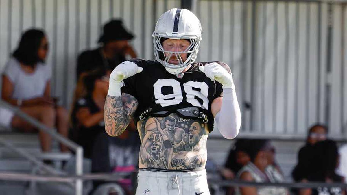  Las Vegas Raiders Superstar DE Maxx Crosby | Darrell Craig Harris, On SI 