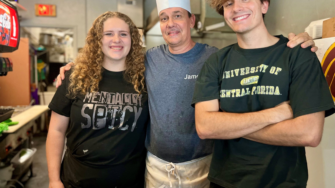 If you like mom & pops, you'll love this SW Florida restaurant 