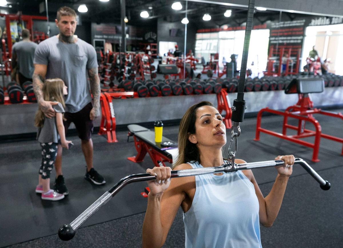  Vienna Jabr of Scottsdale, works out as her trainer, looks on at Durso Boxing and Fitness. USA TODAY Network via Reuters Connect