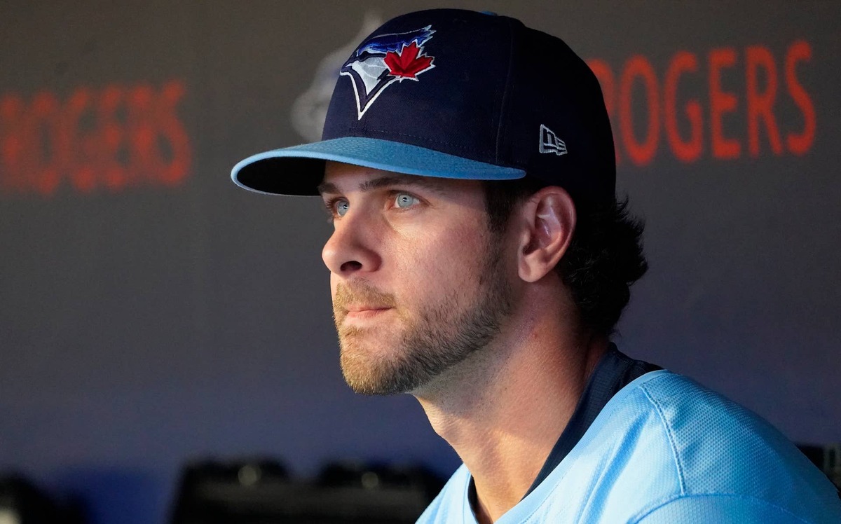  Toronto Blue Jays third baseman Ernie Clement (22) © John E. Sokolowski-Imagn Images