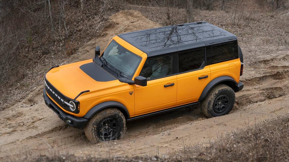 Ford Bronco's New Roof Design Could Fix The Biggest Hassle Of Open-Air Driving 