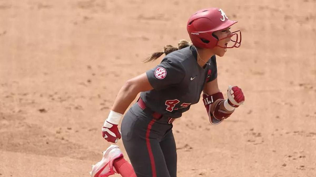  Alabama Softball Player Salen Hawkins (47) in action against LSU during NCAA Super Regionals at Rhoads Stadium in Tuscaloosa, AL on Saturday, May 23, 2026. | UA Athletics 