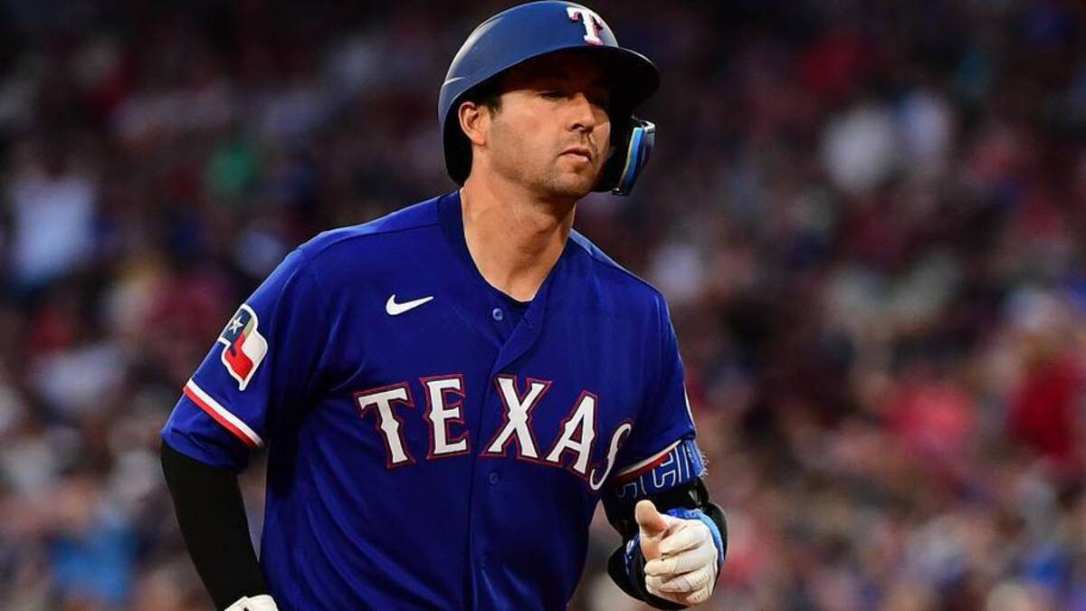  Kyle Higashioka isn't a superstar, but he'd still give the Yankees an upgrade at catcher over Austin Wells and J.C. Escarra. | Bob DeChiara-Imagn Images 