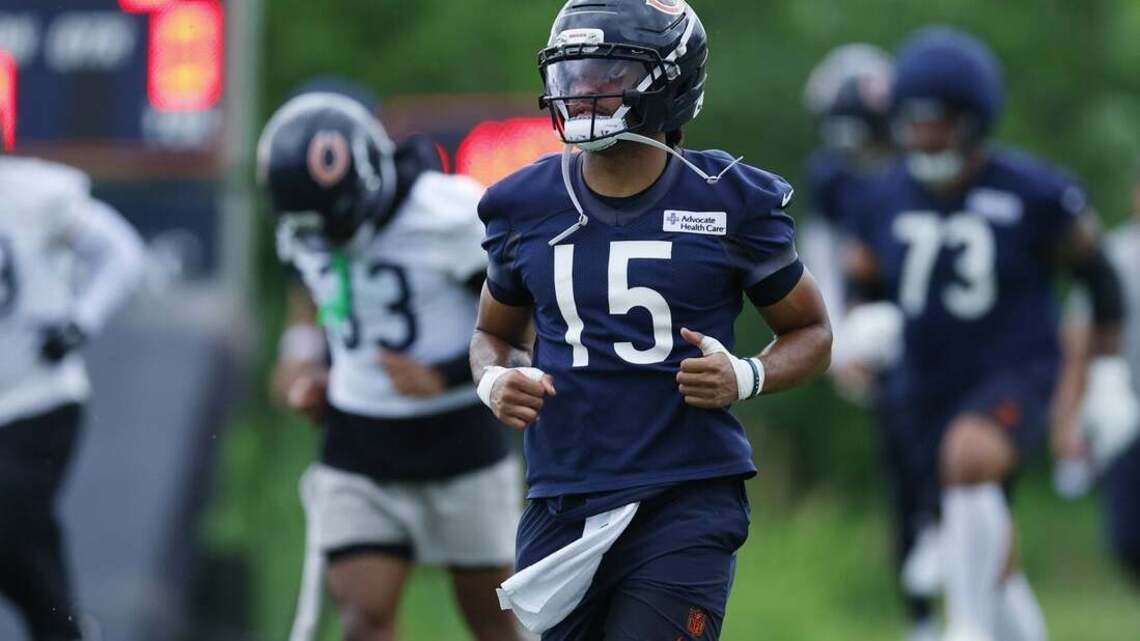 Reports: Bears running back Swift, wideout Odunze injured at practice