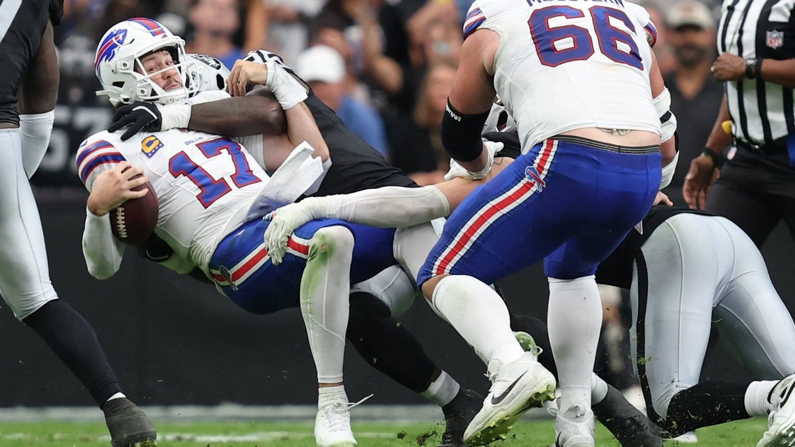 Bills Hit Bye at 5-1, but Their Passing Game Still Needs DJ Moore