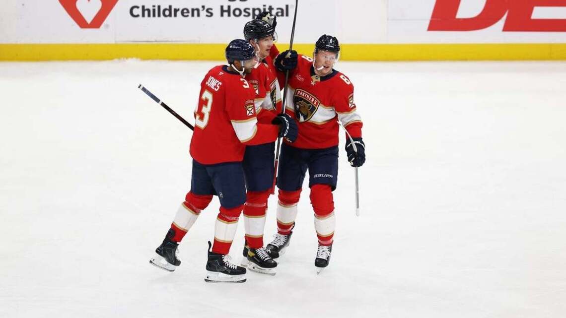 Panthers make NHL history with third straight natural hat trick