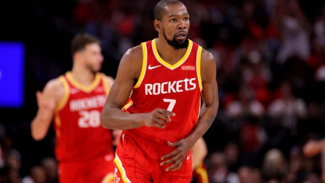 Rockets finding ways to limit Kevin Durant's load with Bucks up next 