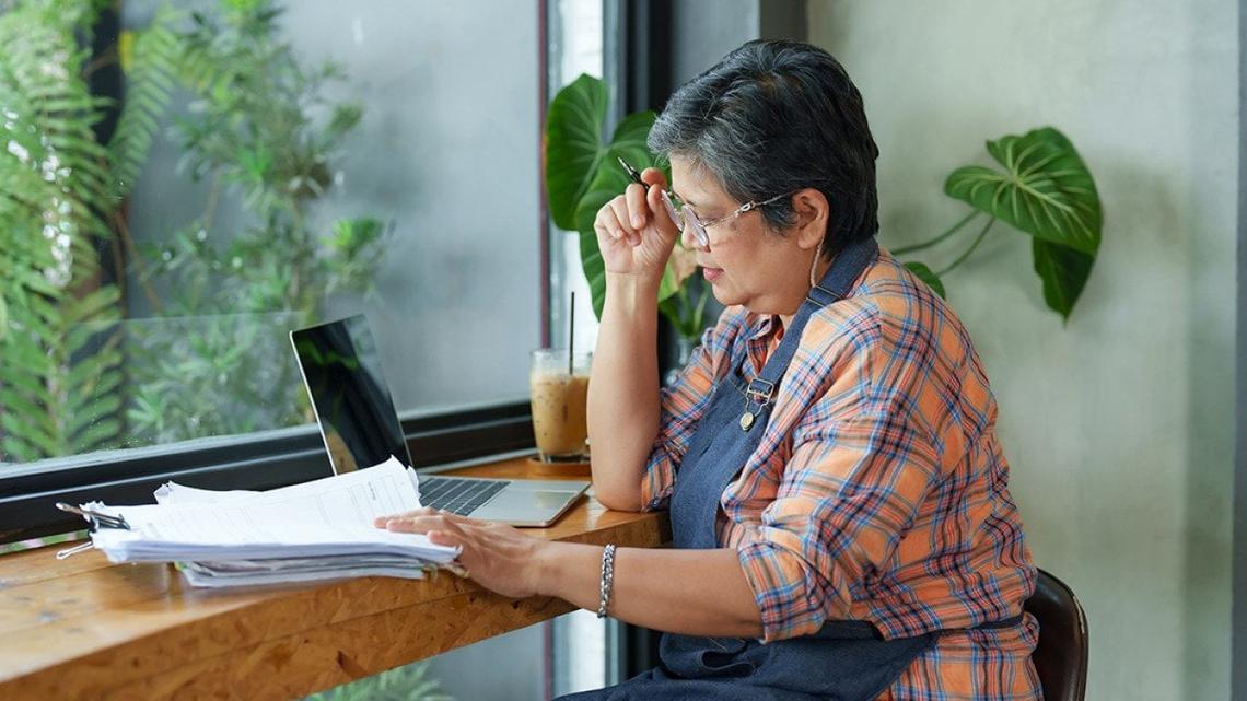 Are insurance premiums tax-deductible? How to write off business insurance 