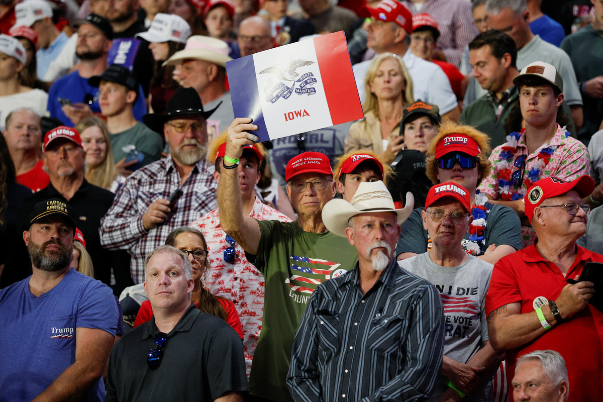In Iowa stronghold, Trump urges Republicans to turn out and vote | San ...