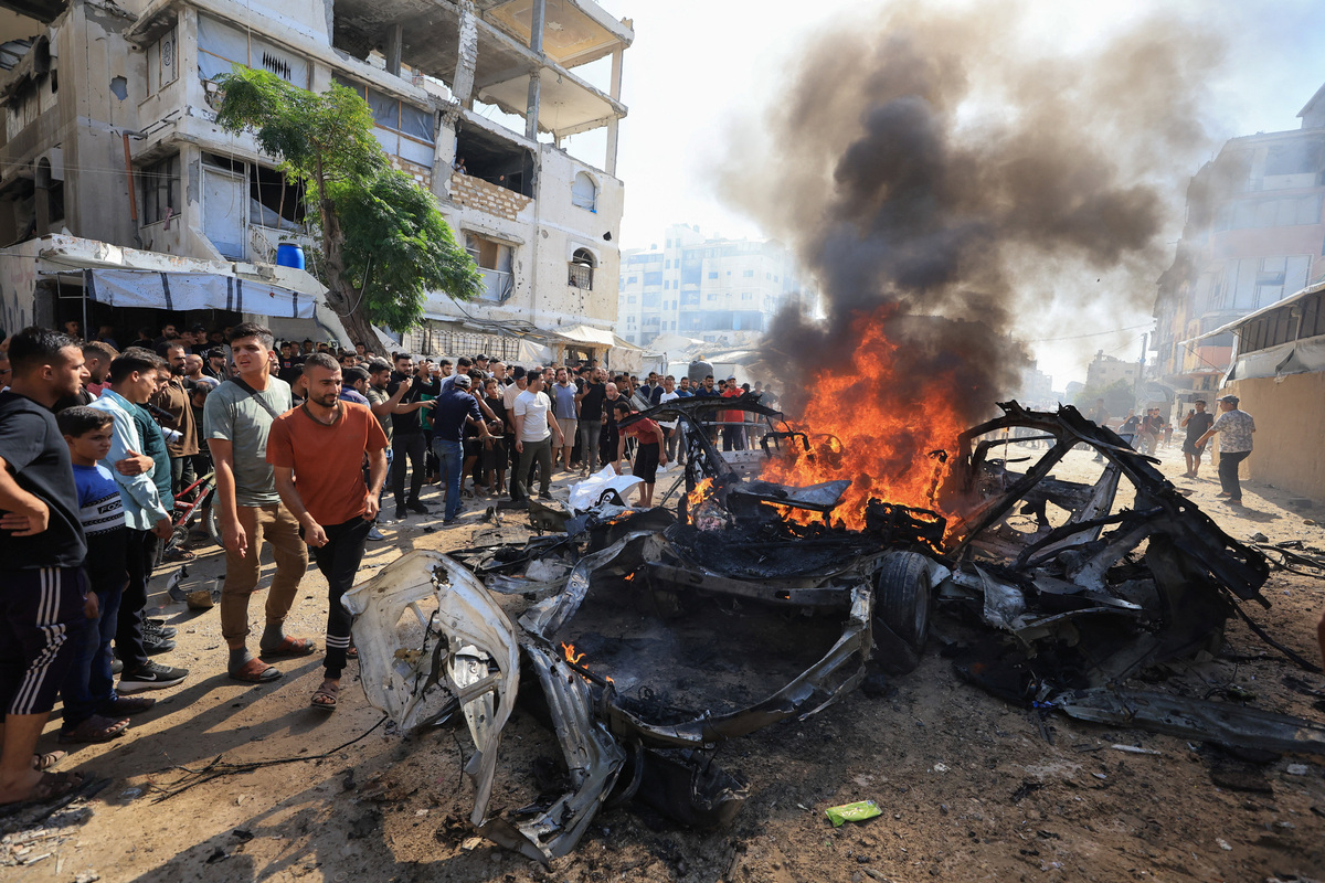 Israeli fire kills three people in Gaza, medics say | Modesto Bee