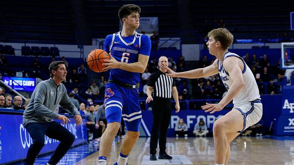  Mar 4, 2025; Colorado Springs, Colorado, USA; Boise State Broncos forward Pearson Carmichael (6) | Isaiah J. Downing-Imagn Images 