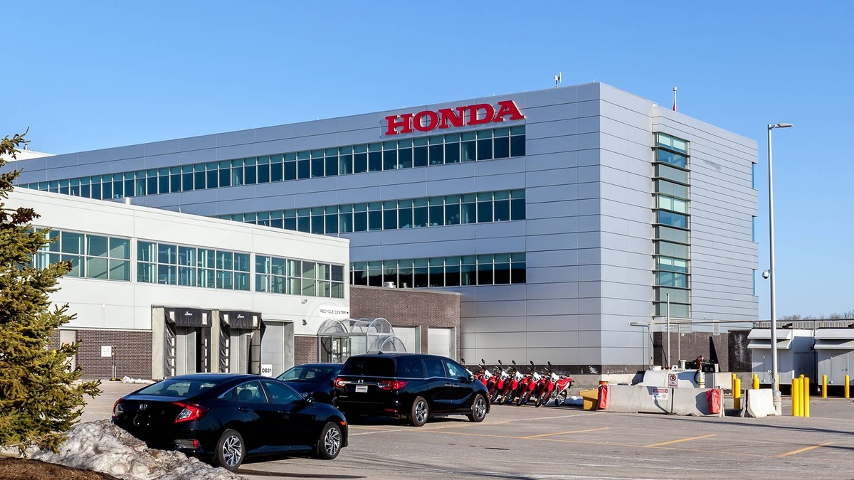  Honda plans to launch 15 new hybrid veicles. JHVEPhoto/Getty Images