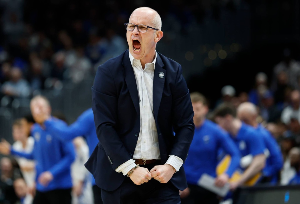  Mar 29, 2026; Washington, DC, USA; UConn Huskies head coach Dan Hurley celebrates after a play against the Duke Blue Devils in the second half during an Elite Eight game of the East Regional of the men's 2026 NCAA Tournament at Capital One Arena. Mandatory Credit: Amber Searls-Imagn Images 