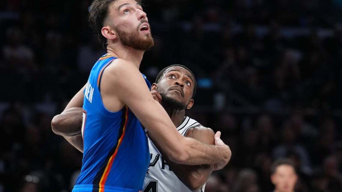 Nuggets bring revamped bench into tricky opener against Thunder 