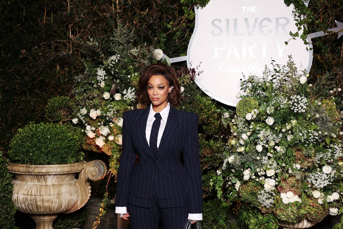  Tyra Banks' America's Next Top Model aired for 24 cycles in the US. 