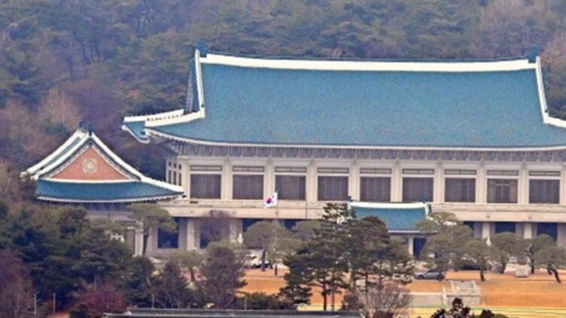 South Korea says nuclear sub plan still calls for local build 