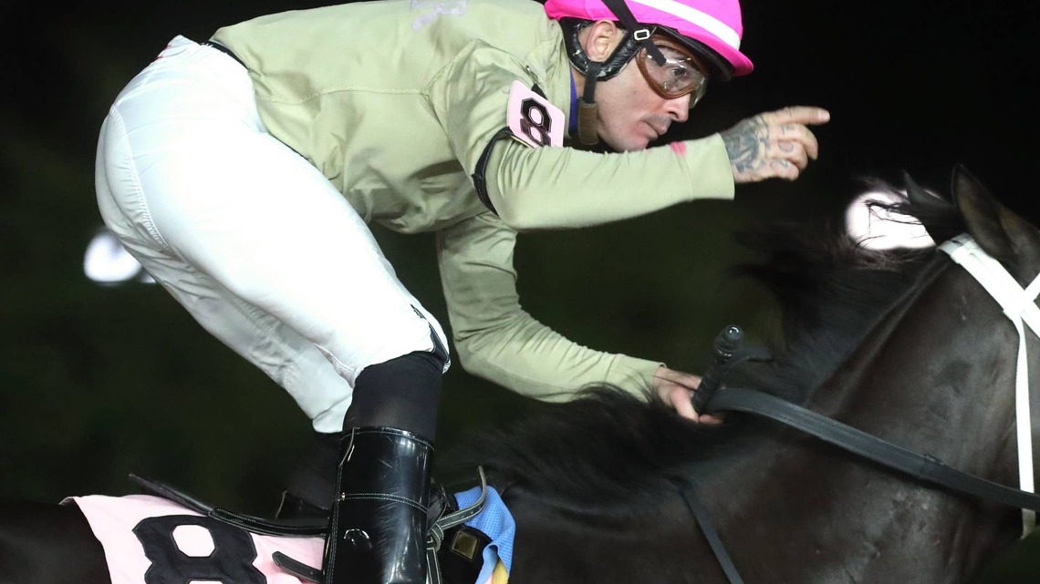Jockey Carlos Eduardo Lopez Appeals 15-Day Whip Suspension 