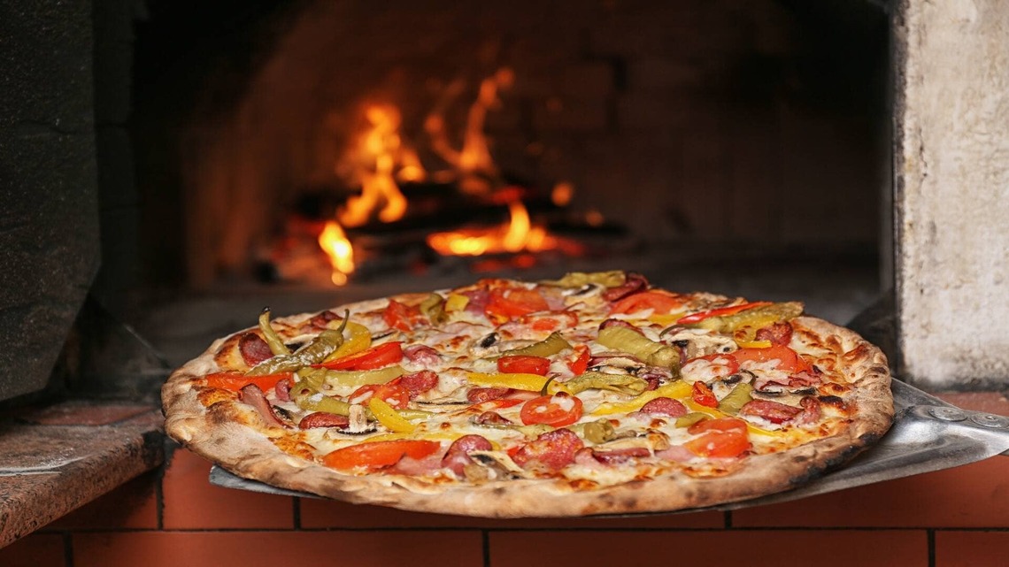 Costco and Kroger pizza supplier Tutta Bella closes more restaurants