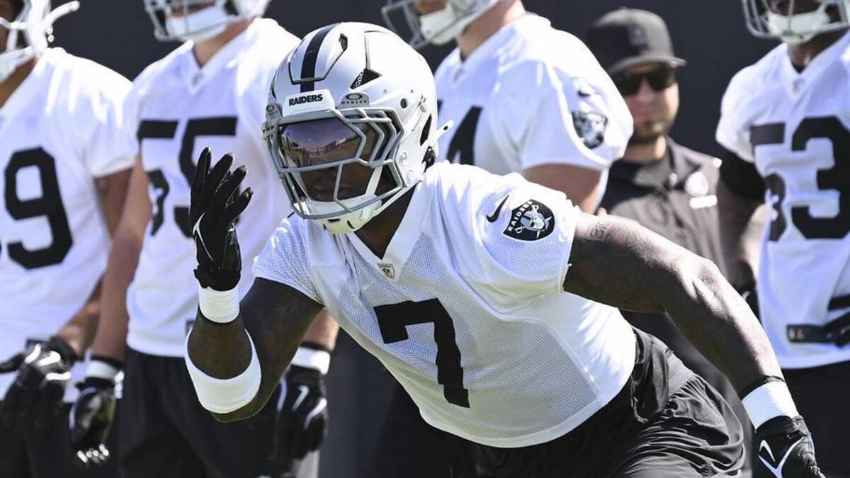  May 20, 2026; Henderson, NV, USA; Las Vegas Raiders linebacker Quay Walker (7) practices during organized team activities at Intermountain Health Performance Center. Mandatory Credit: Candice Ward-Imagn Images | Candice Ward-Imagn Images 