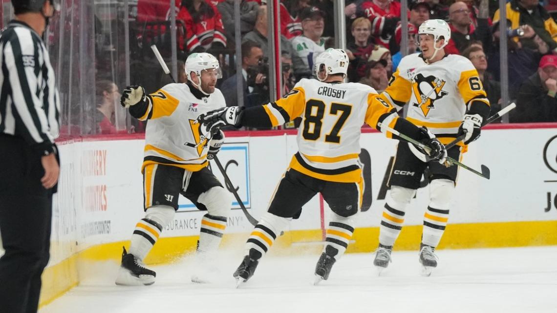 NHL Schedule Today, April 5: Games, Standings, Playoff Picture and Wild Card Race 