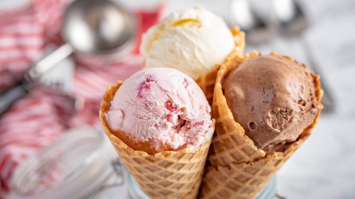 Who passed health checks in Wichita KS? Diners, dessert spots, pizza & more