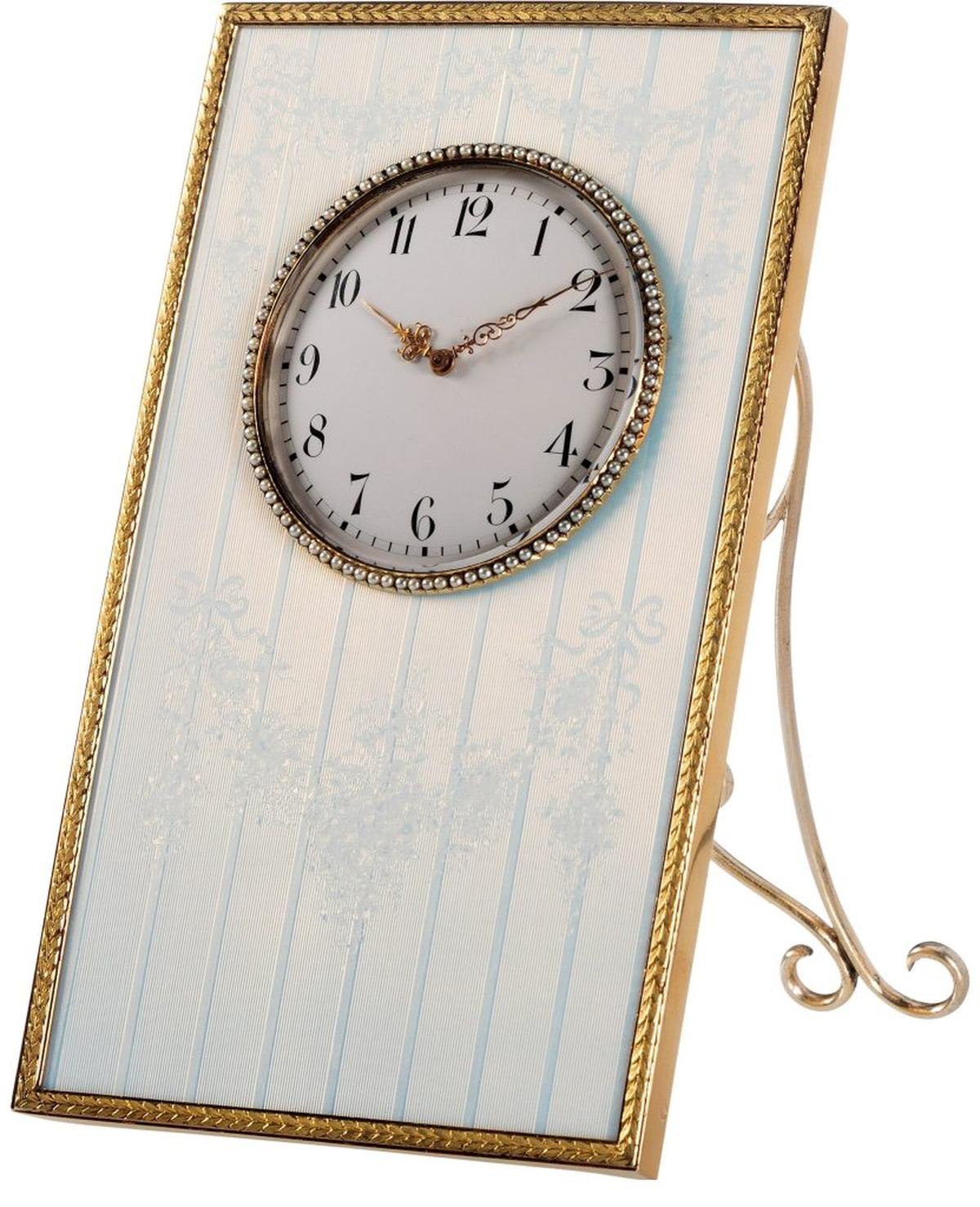  Fabergé clock from Monroe's New York apartment. (Heritage Auctions via SWNS) 