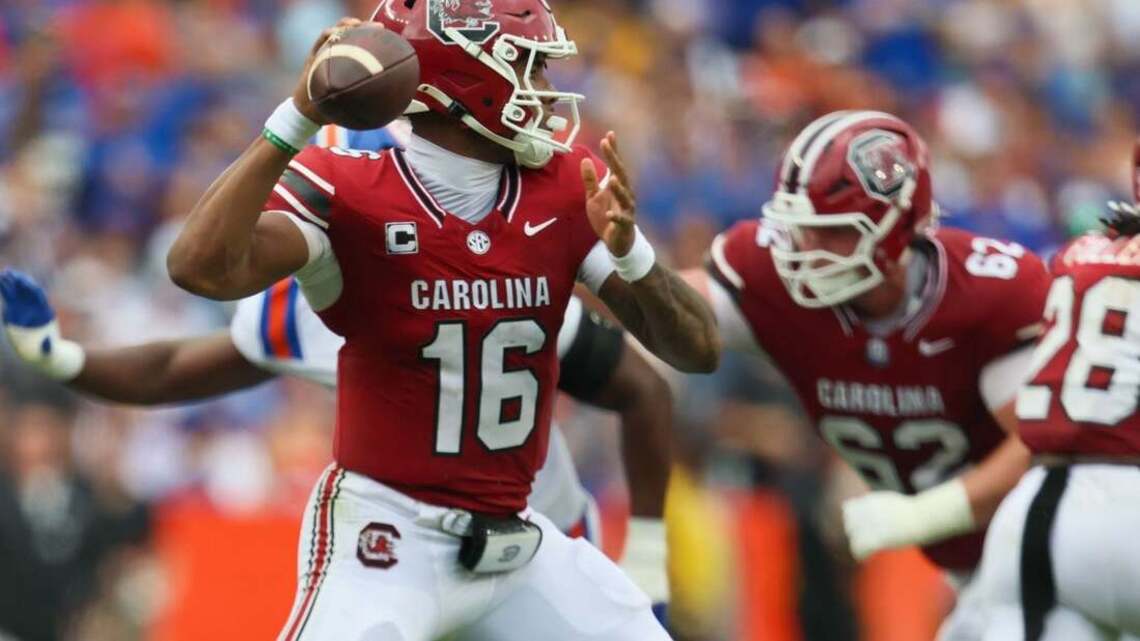 Top 25 roundup: South Carolina hands No. 16 Florida second straight loss 