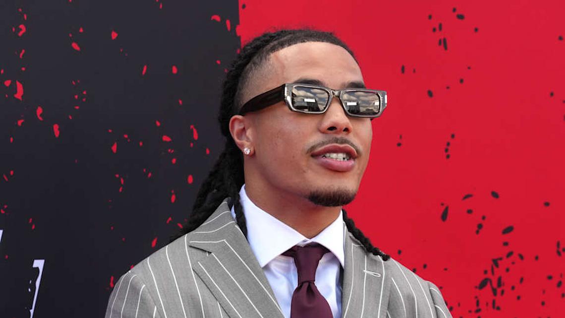  Apr 23, 2026; Pittsburgh, PA, USA; Southern California Trojans receiver Makai Lemon poses on the red carpet before the 2026 NFL Draft at Point State Park. Mandatory Credit: Kirby Lee-Imagn Images | Kirby Lee-Imagn Images 