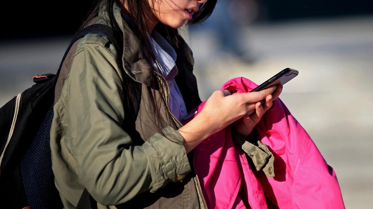 Some Richland schools are the most recent in Tri-Cities to limit when and where students can use cellphones during school hours. 