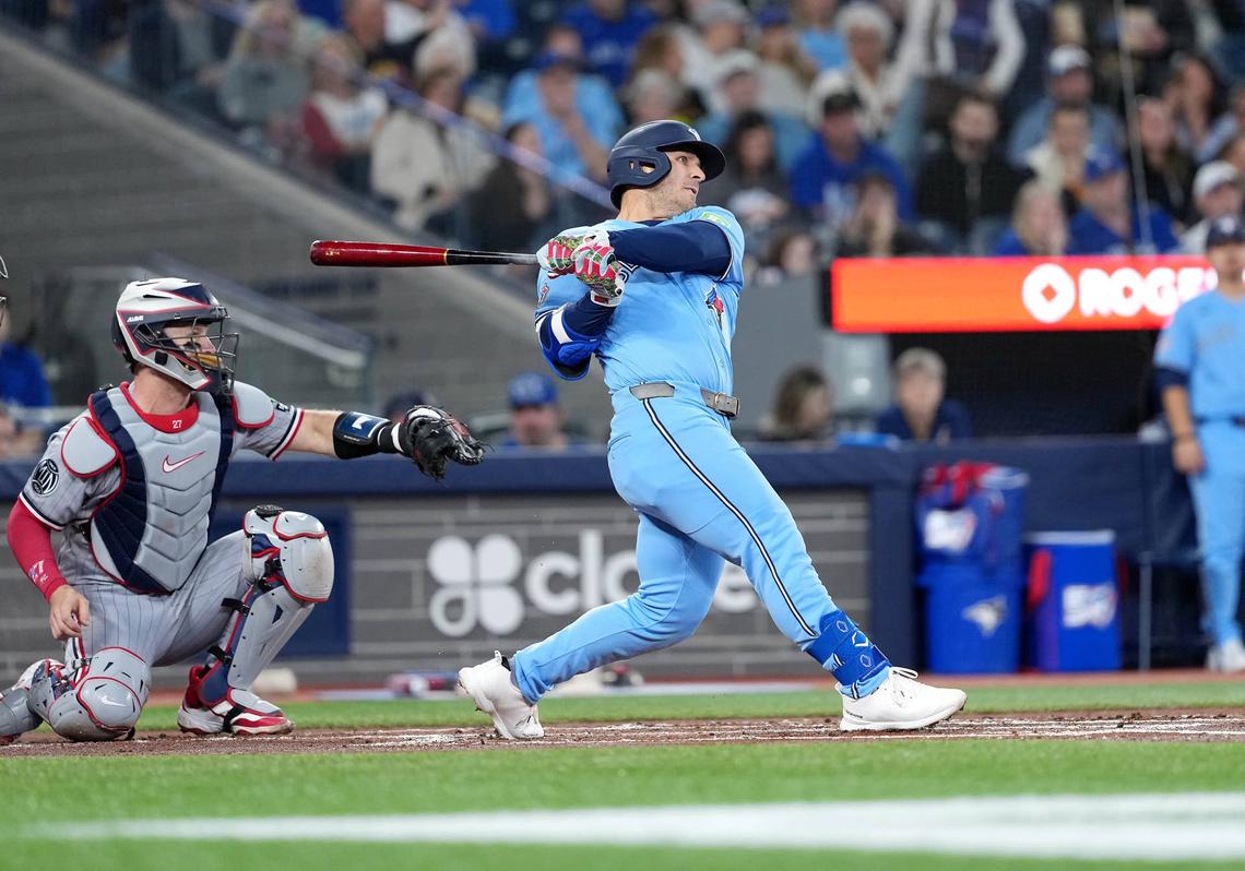  Toronto Blue Jays center fielder Daulton Varsho (5)  © Nick Turchiaro-Imagn Images 